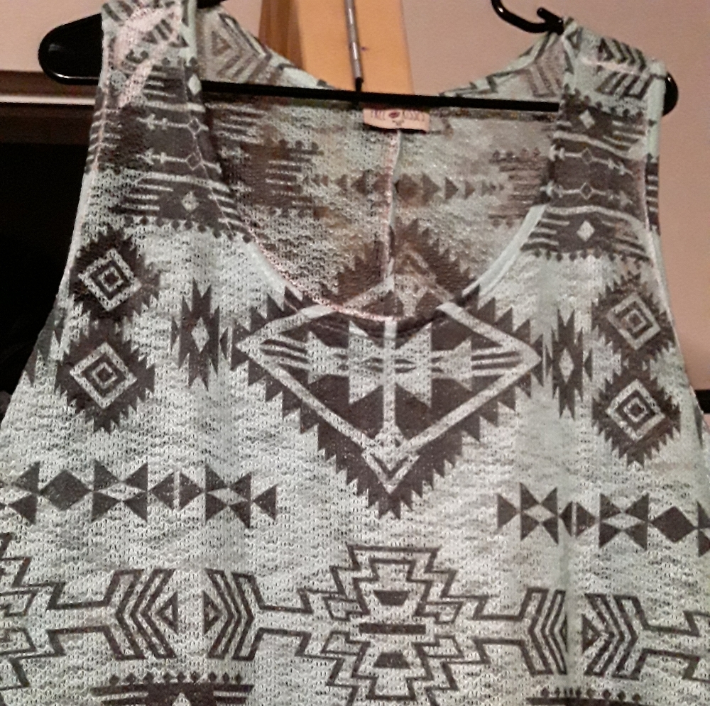 Free Kisses Tank